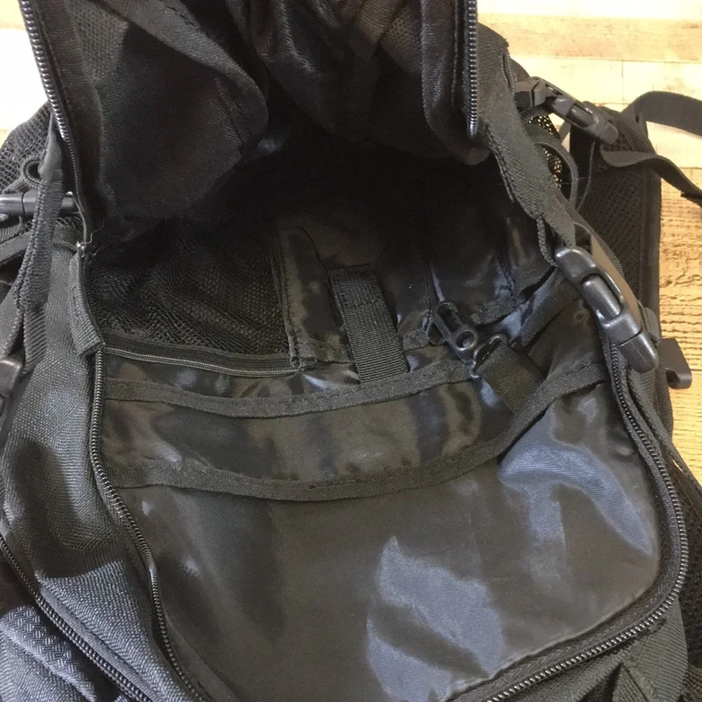 Quest Rio Black Backpack Unisex Organizer‎ Bag Purse Hiking